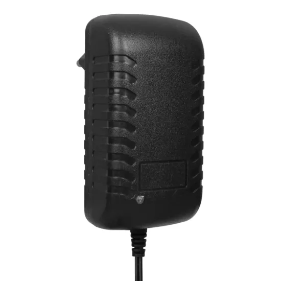37841 36 VOLT - 1 AMPER 5.5*2.5 MM UÇLU LEDLİ  PRİZ TİPİ ADAPTÖR